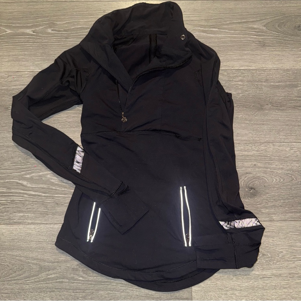 Lululemon Black Jacket with‎ Reflective Accents